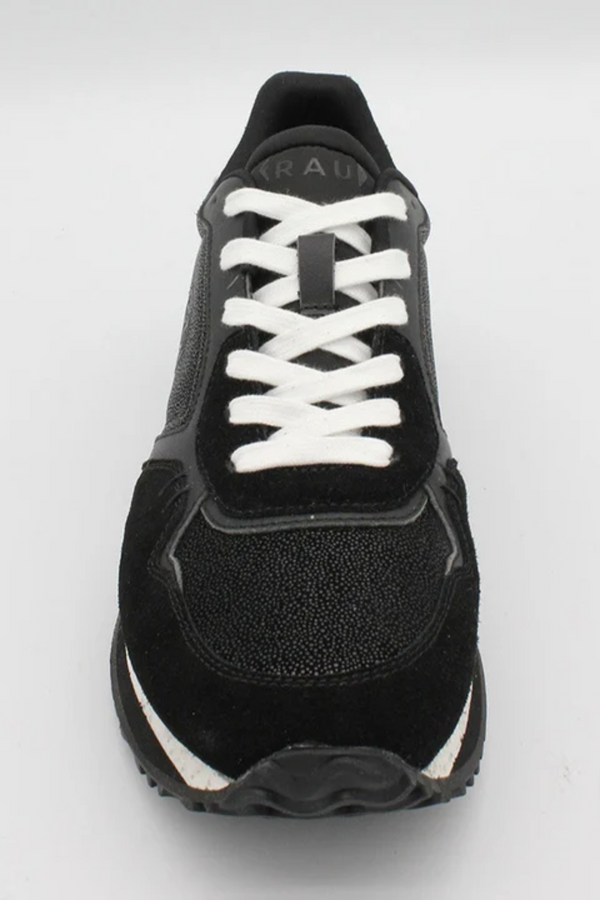 Men sneaker black